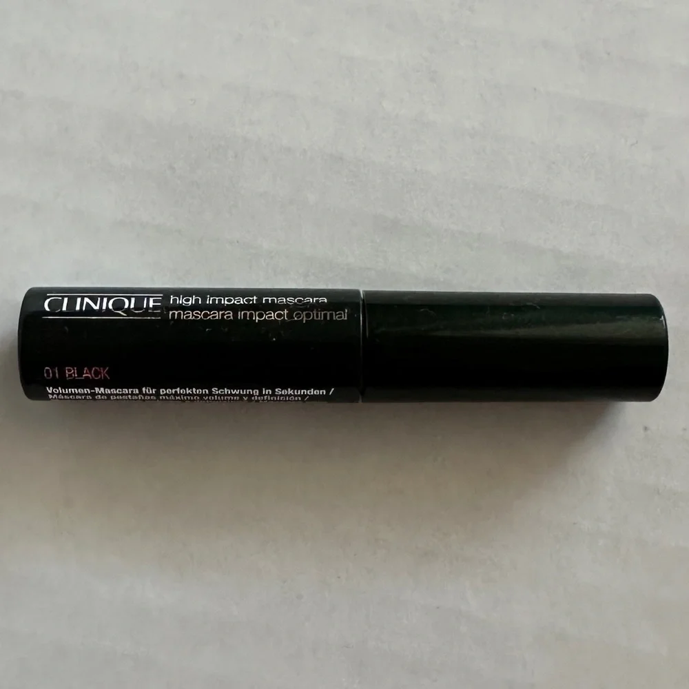 Set of 10 Clinique items (5 mascaras and 5 eyeliners)